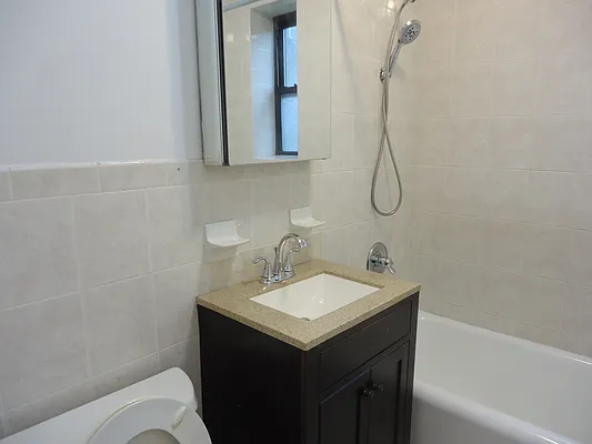 Rented by The Coop Connection LLC | media 15
