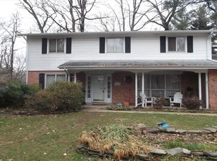 6810 Bluefield Ct, Springfield, VA 22152