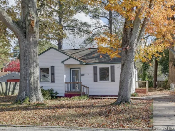 6 Fontaine Rd, Newport News, VA 23601