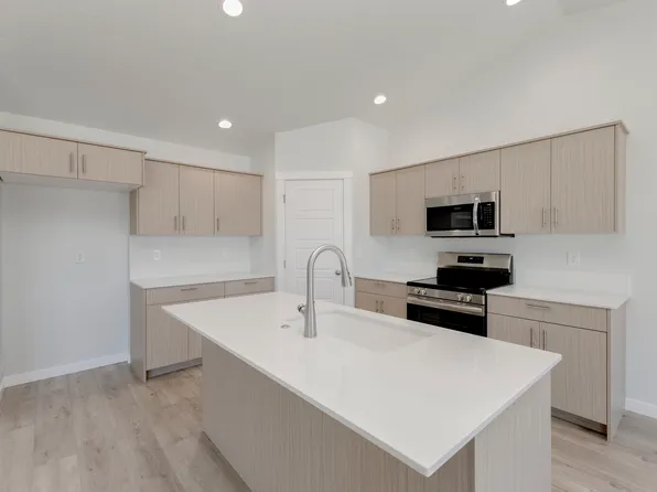 Homes Available Soon, Chestnut Heights