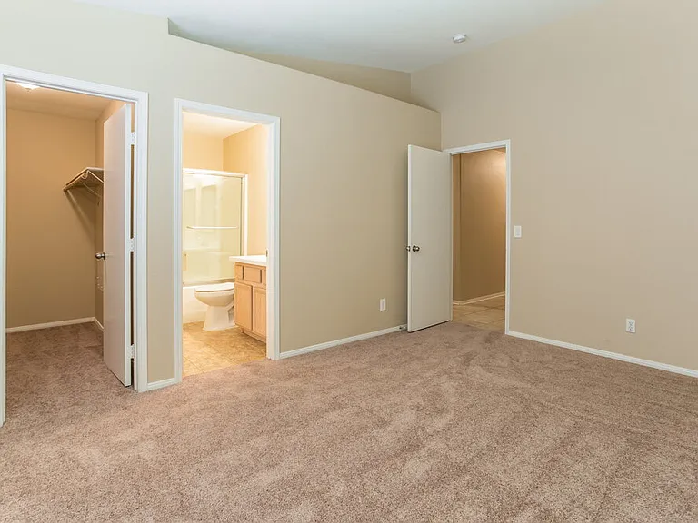 4026 W Red Coach Ave — Photo 7