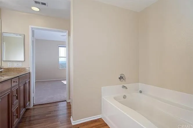 3460 Watermarke Pl — Photo 15