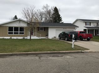 409 S 30th St, Escanaba, MI 49829