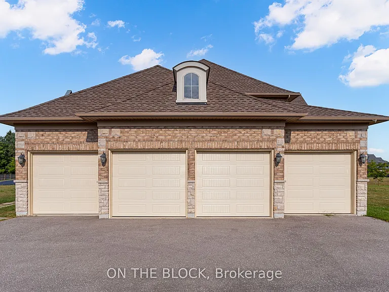 24 Whitewood Dr — Photo 49