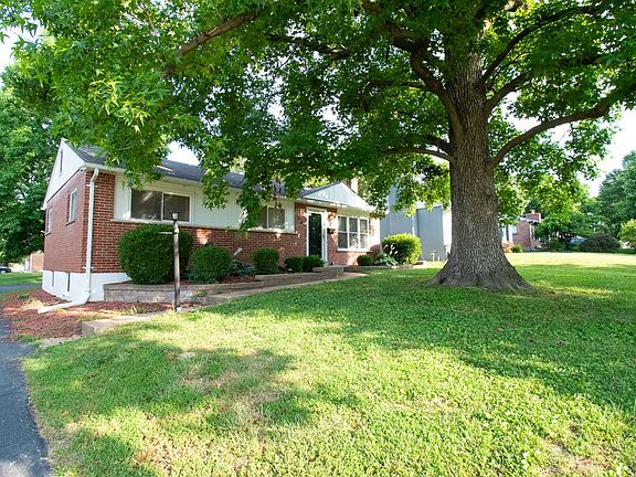 3rd image of 713 Huntwood Ln