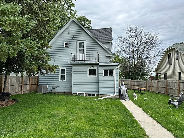 2012 N 20th St — Photo 2