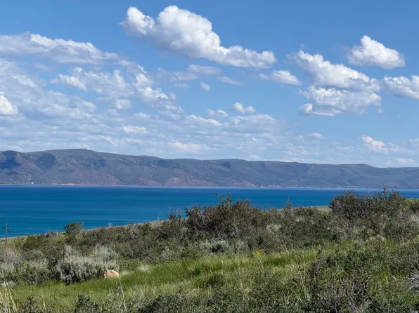 2665 N Elk Hollow Dr, Garden City, UT 84028