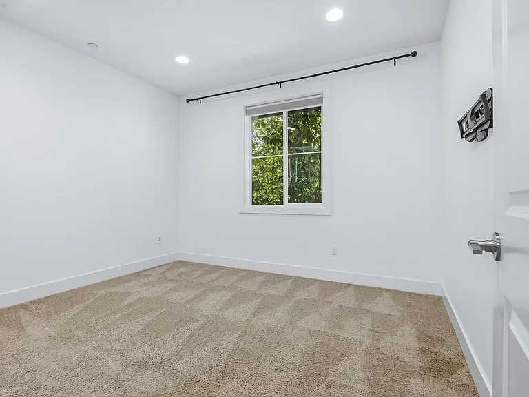 12150 164th Ct NE — Photo 17