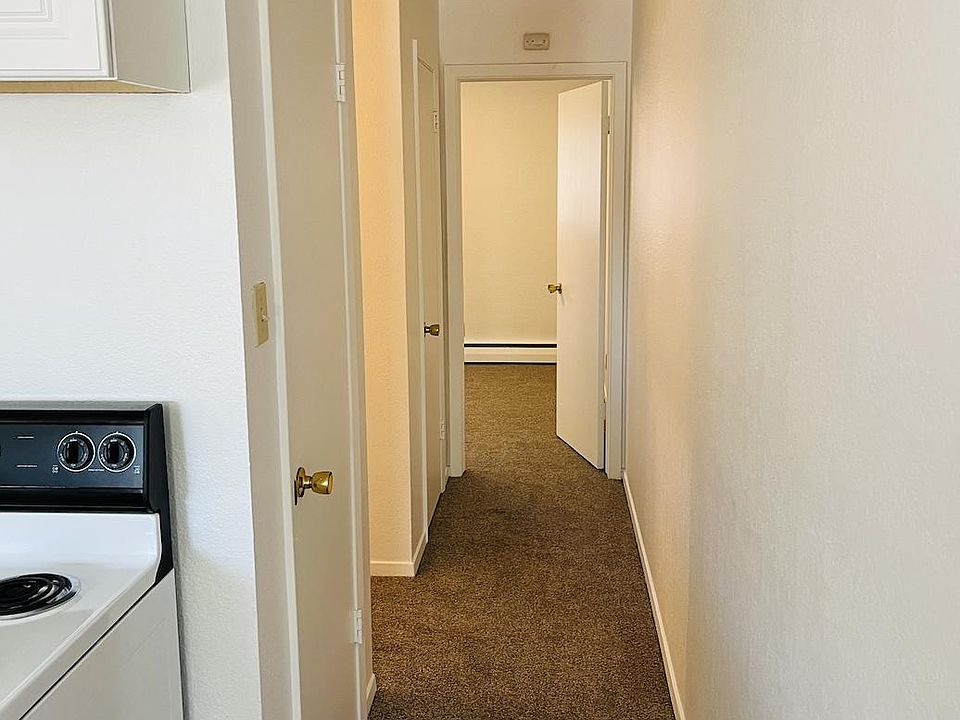 hallway to bedroom