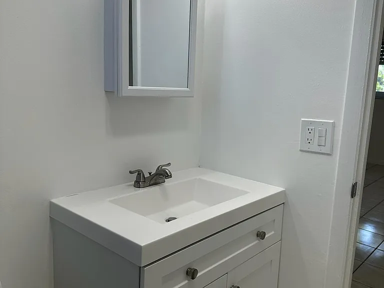 225 Bonnie Blvd #116 — Photo 15