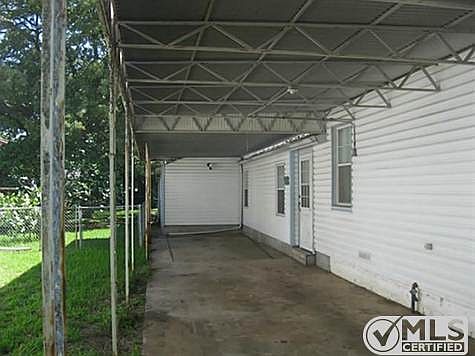 2nd image of 2004 Oakwood St
