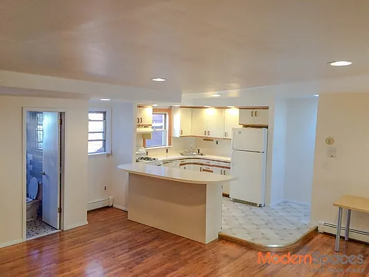 Rented by Modern Spaces | media 3