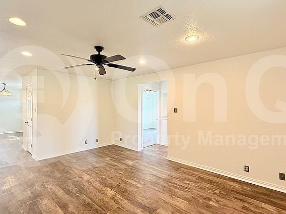 5th image of 230 Clarence Rd