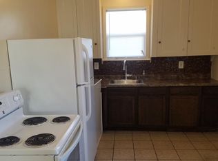 26312 Atwater St APT 2, Flat Rock, MI 48134