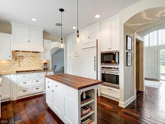 3rd image of 11117 Holland Cir