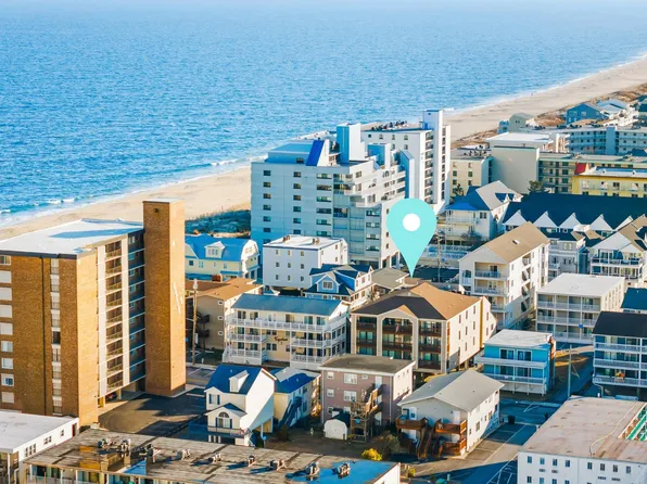 9 84th St #203, Ocean City, MD 21842