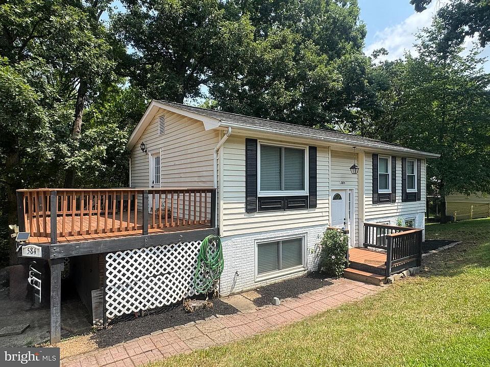 1st image of 584 Rockbridge Dr SE