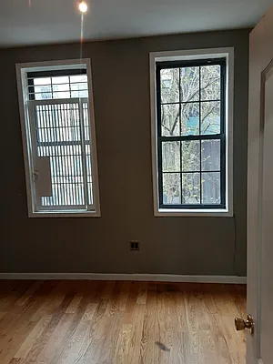 Rented by EXR | media 15