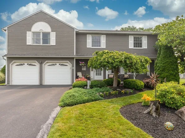 8658 Bayview Dr, Cicero, NY 13039