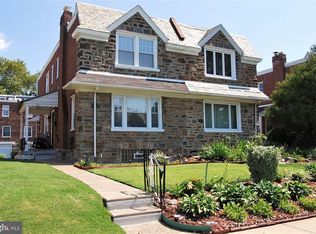 813 Fanshawe St, Philadelphia, PA 19111