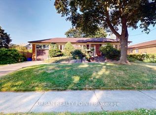 207 Reynolds St, Whitby, ON L1N3W8