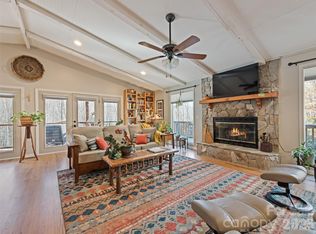 482 Wildcat Mountain Rd, Waynesville, NC 28786