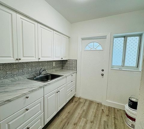 4th image of 1135 Euclid Ave