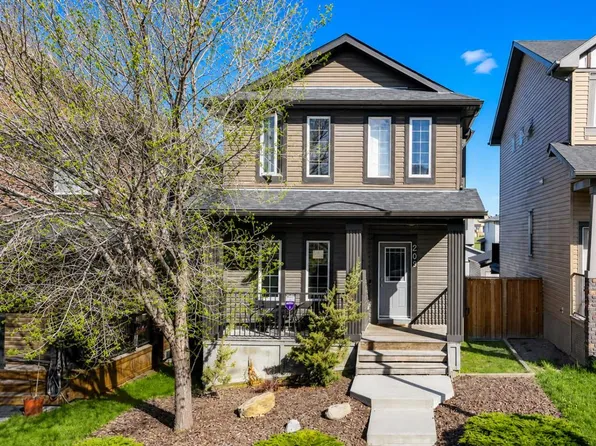 209 E Evansdale Lndg NW, Calgary, AB T3P 0C6