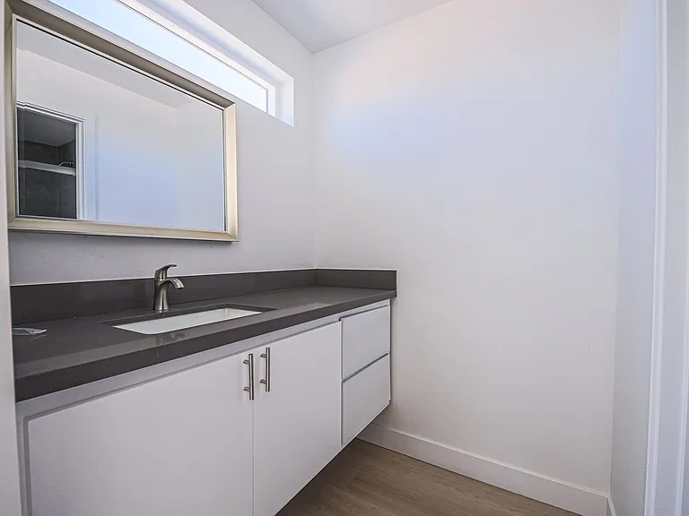 Luxury 2026 Townhomes with Massive Bedrooms + Decks with Views — Photo 89