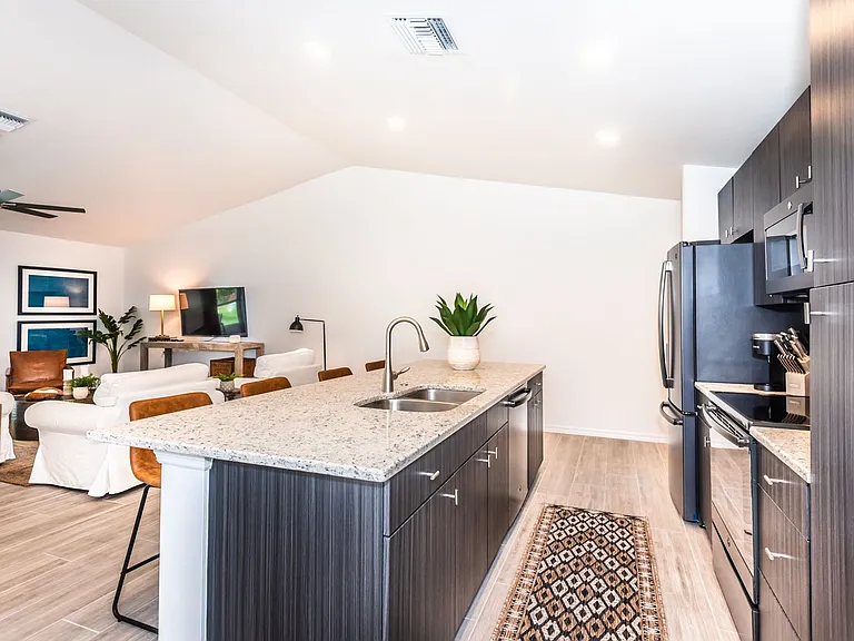 215 Lewis Cir #111 — Photo 12