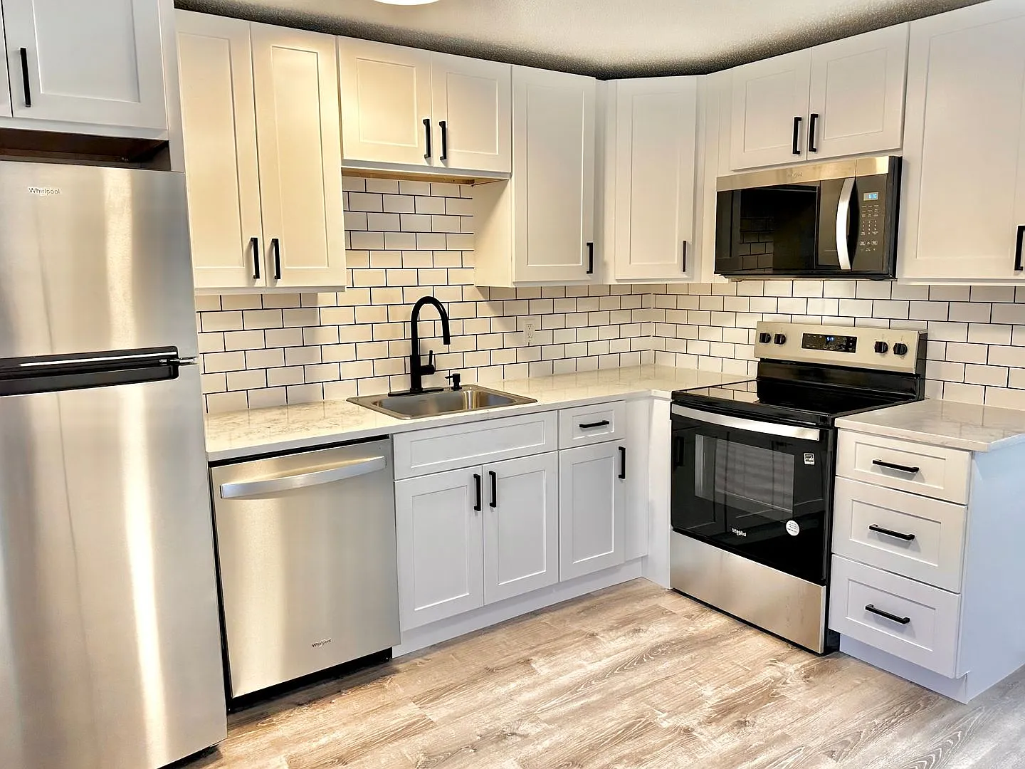 C-Street Apartments — Photo 4