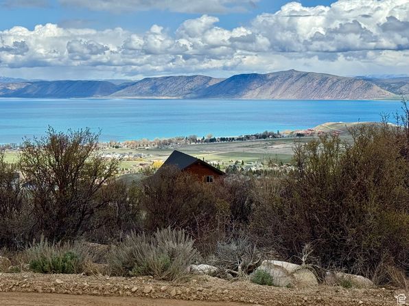 3077 S Sweetwater Pkwy, Garden City, UT 84028