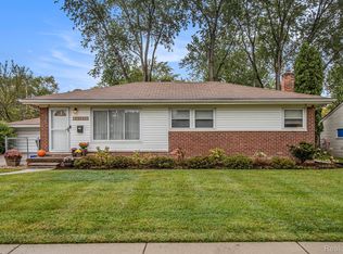 23571 Demley Dr, Clinton Township, MI 48035