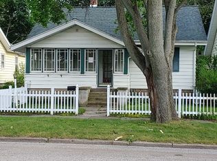 96 E 20th St, Holland, MI 49423