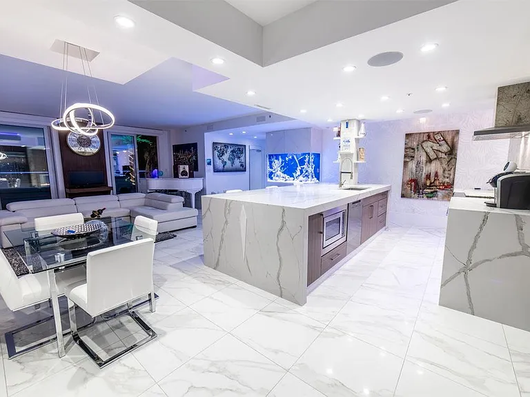 199 Drake St #PENTHOUSE — Photo 5