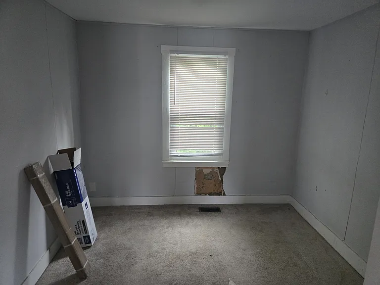 State Cir — Photo 8