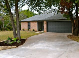 506 Lanai Ct, Runaway Bay, TX 76426