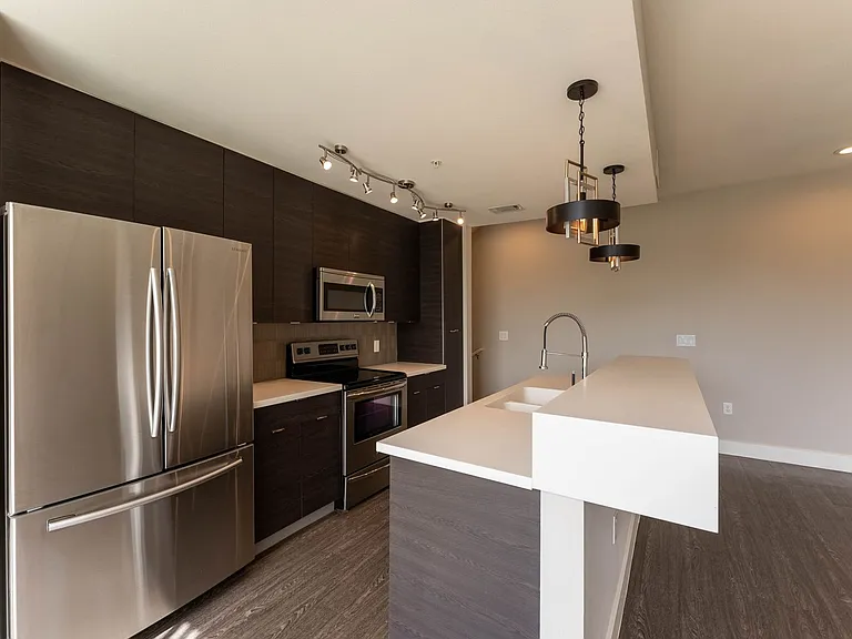 604 N Bluff Dr #127 — Photo 10
