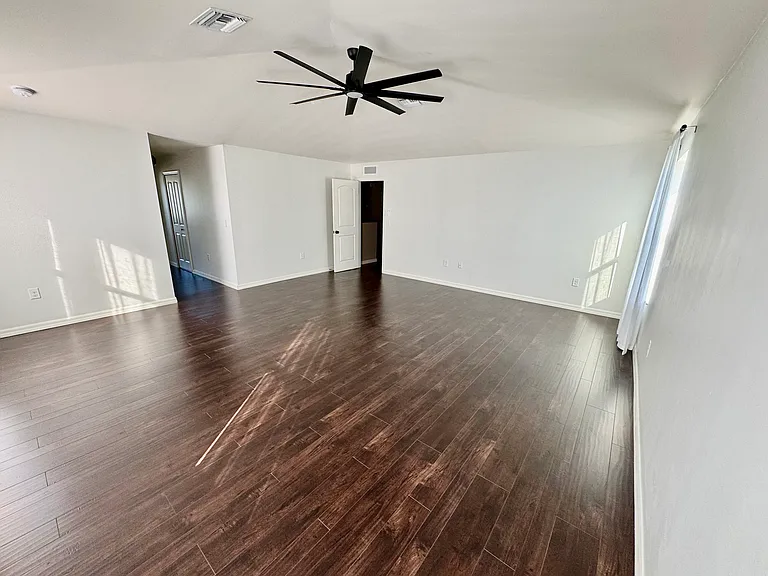 420 SE 13th Ct — Photo 13