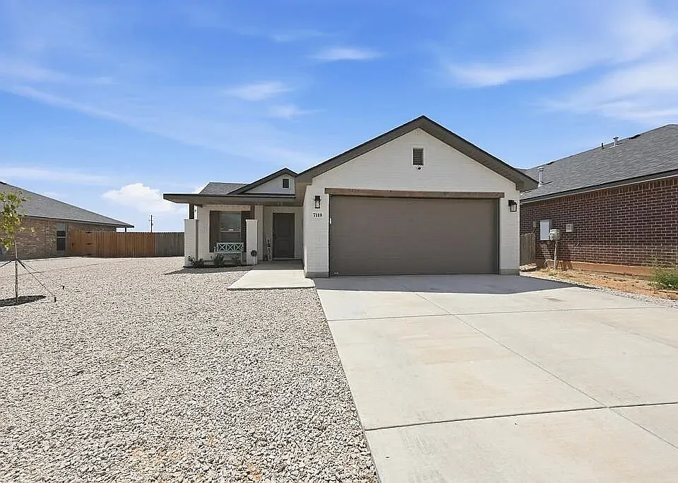 Brand new 3 bd/2 bth home in quiet neighborhood! Turf backyard with plants! All appliances! 10 mi... — Photo 1