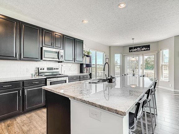 4th image of 5284 Louden Dr