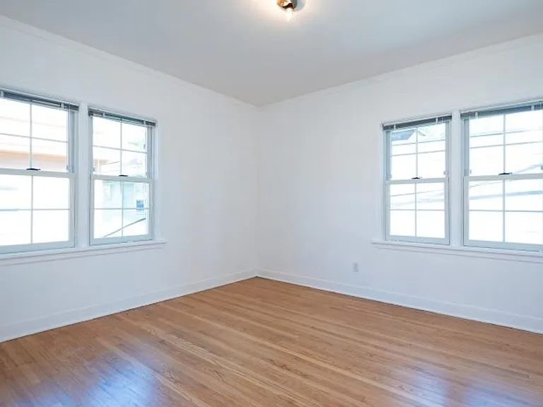 2623 SE Ankeny St — Photo 9