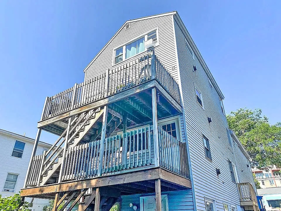 154 Washington Ave #1