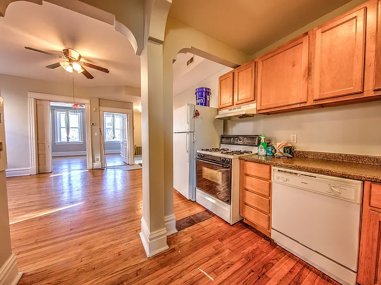 3539 Giles Ave — Photo 12
