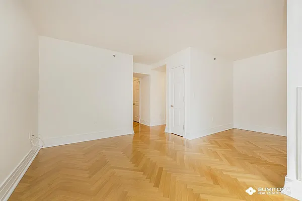 Rented by Sumitomo Real Estate Sales | media 16