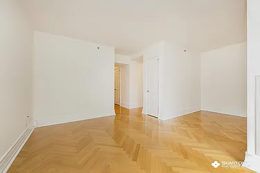 Rented by Sumitomo Real Estate Sales