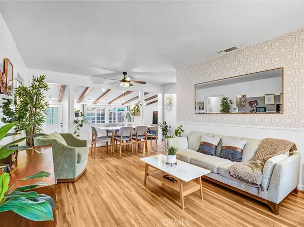 7758 Chimineas Ave, Reseda, CA 91335