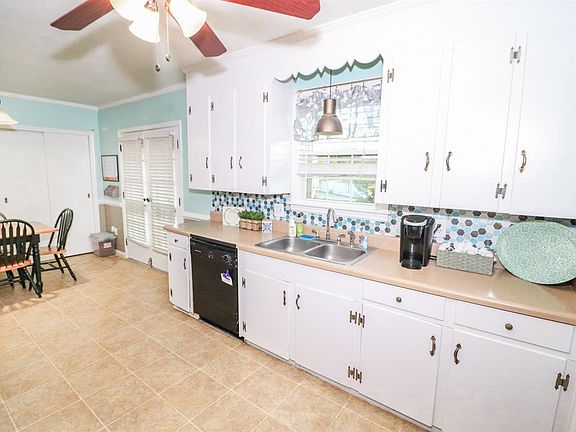 3rd image of 1116 Glenfield Dr