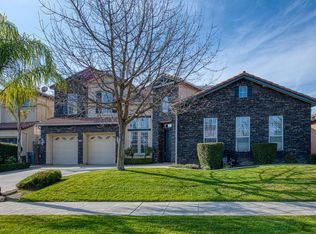 1420 N De Witt Ave, Clovis, CA 93619