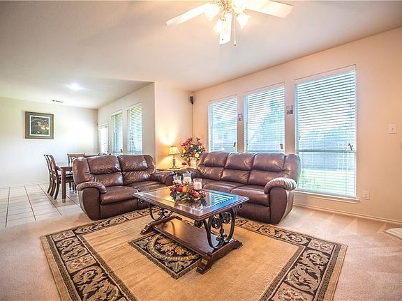 5th image of 1605 Skyview Dr